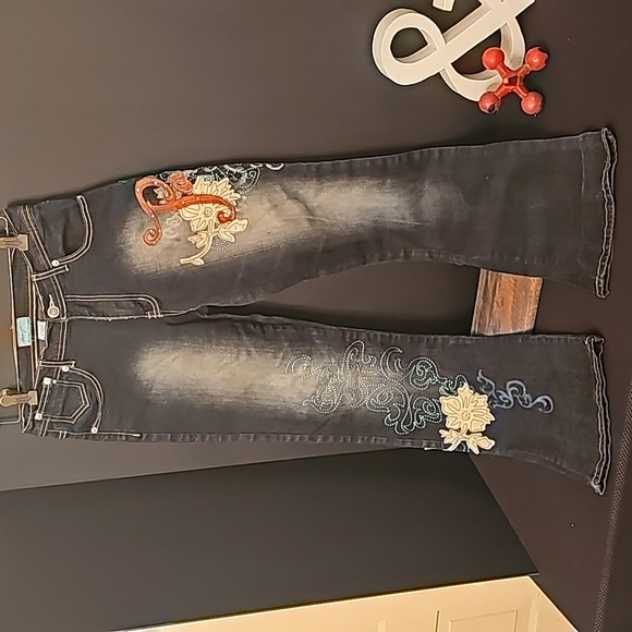 Paca Embellished Jeans - Picture 1 of 7